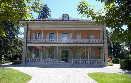 Wallpaper Mural Fondation de l'Hermitage à Lausanne. Torontodigital.ca