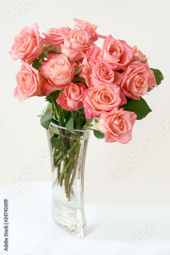 posy of pink roses