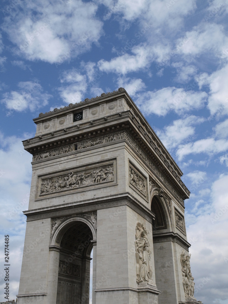 Arco del triunfo en Paris (Francia)