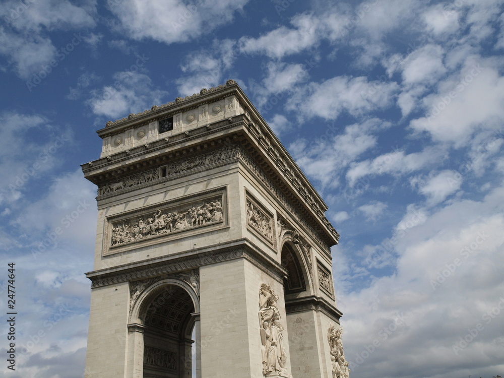 Arco del triunfo en Paris (Francia)