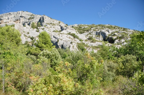 colline provençale