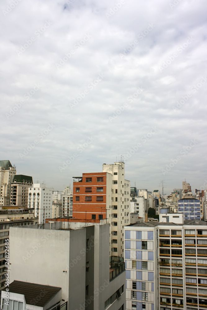 Dunkle Wolken über Sao Paulo