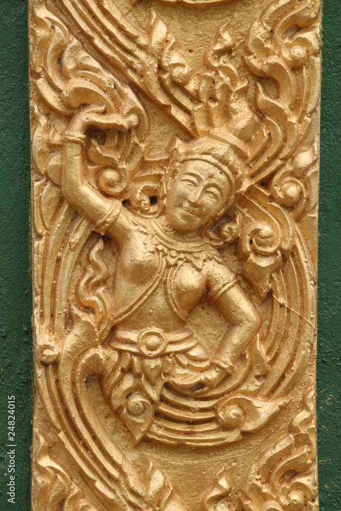 art on pillar, Wat Sorayanmuni, Borabue