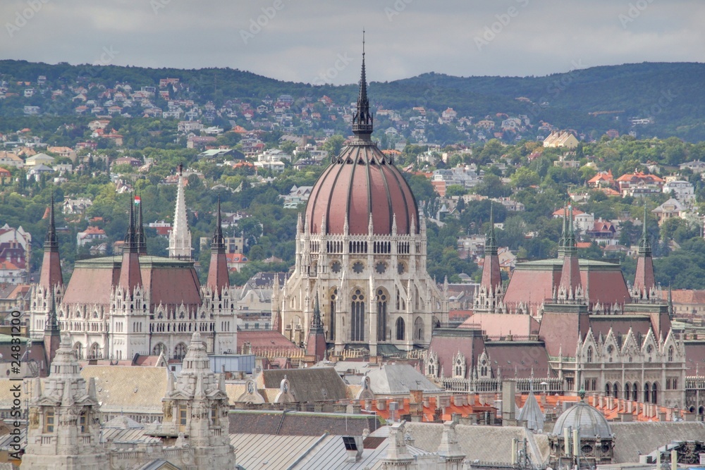 Fototapeta premium le parlement à budapest