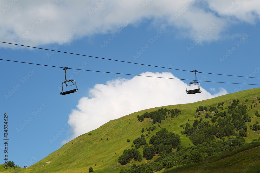 Sessellift in den Alpen