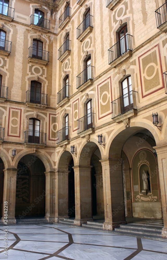 cour intérieure du monastère de Montserrat, Espagne