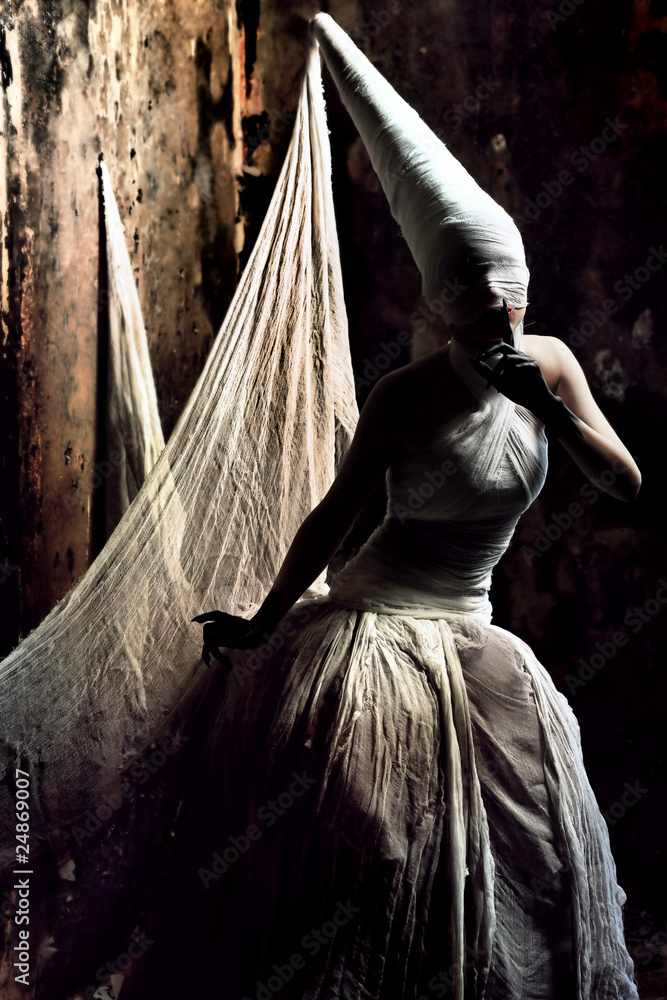 Fototapeta premium ghost girl
