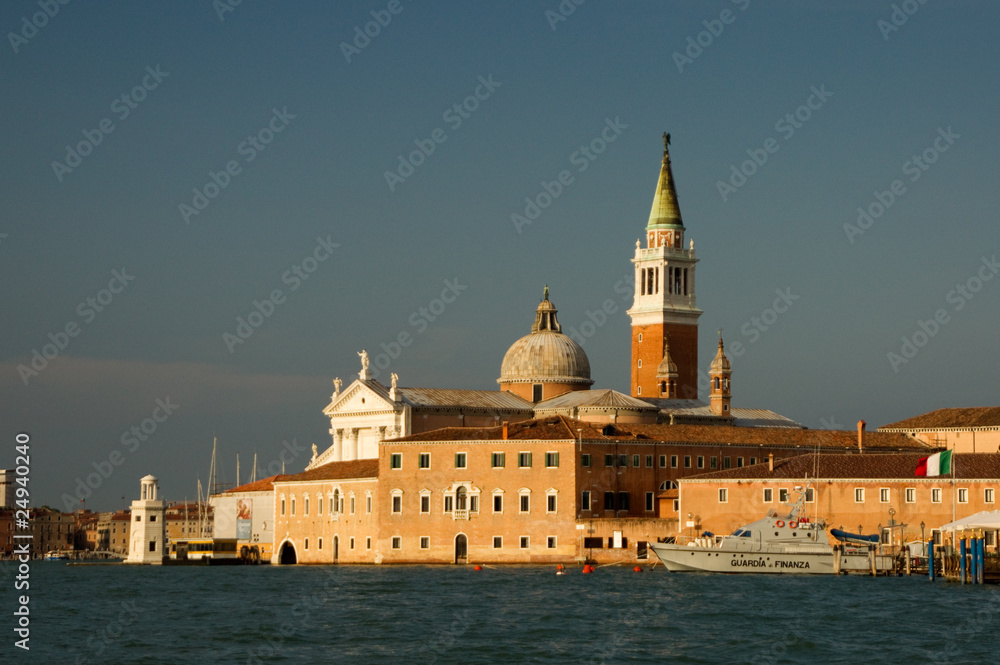 Fototapeta premium Platz Kirche Venedig Kirchturm Kuppel