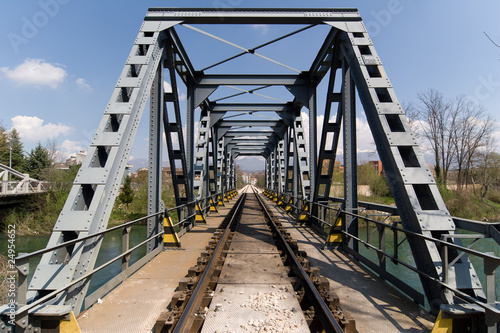 Fototapeta Naklejka Na Ścianę i Meble -  ponte ferroviario