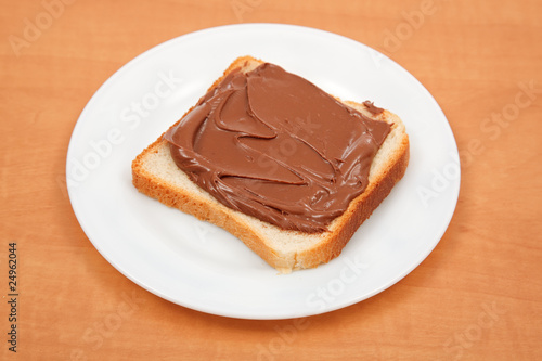 Bread with chocolate cream
