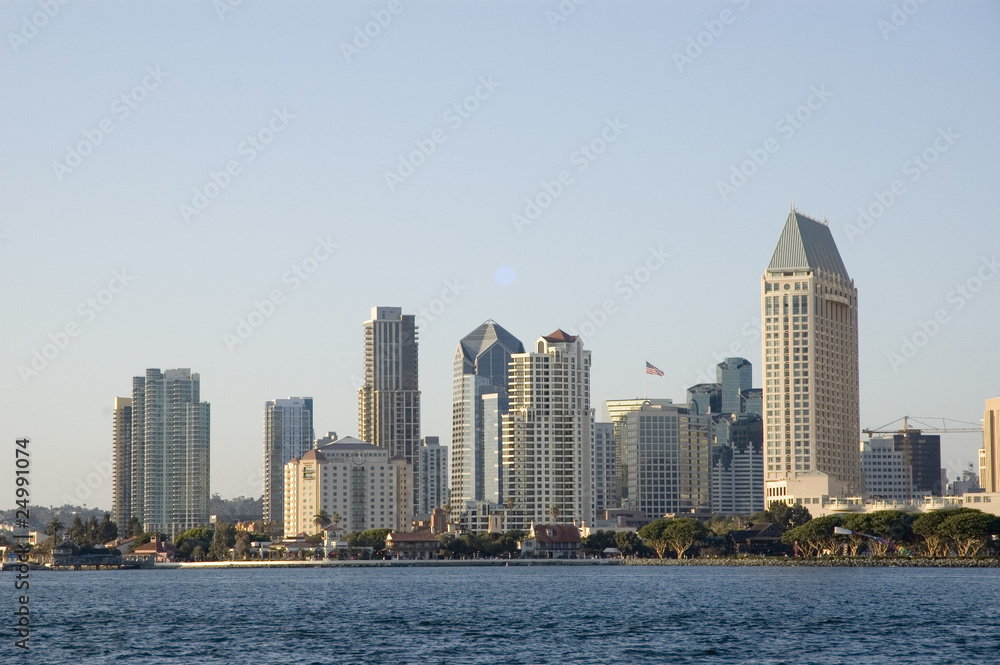 Fototapeta premium Downtown San Diego Skyline o zachodzie słońca