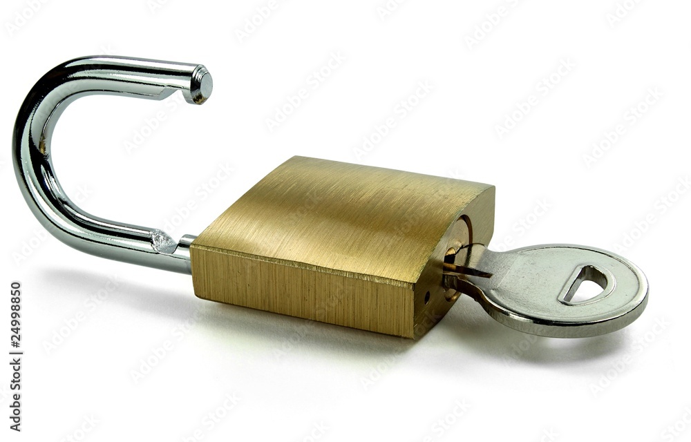 Schloss mit Schlüssel Stock-Foto | Adobe Stock