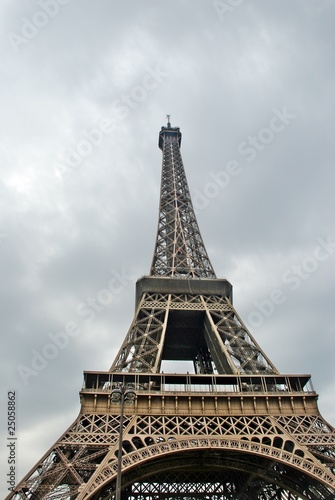 Fototapeta Naklejka Na Ścianę i Meble -  Torre de Paris