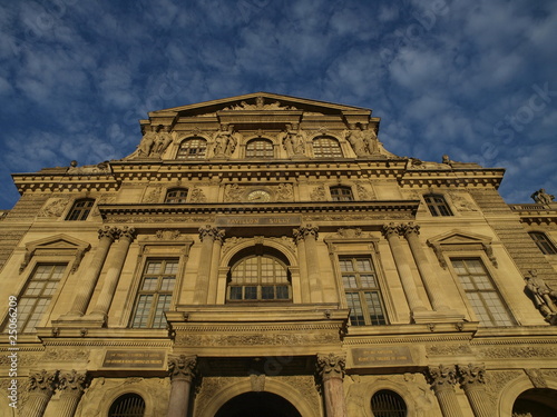 Museo del Louvre en Paris photo