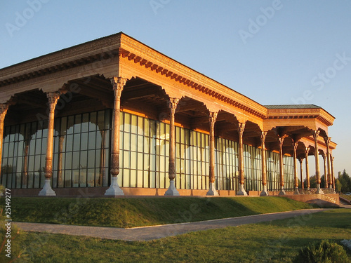 Tashkent Almazar Gallery September 2007