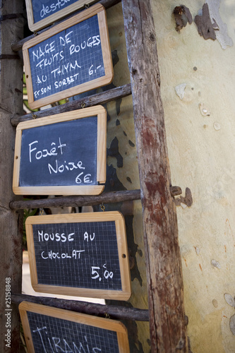 Restaurant, carte et menus sur l'ardoise