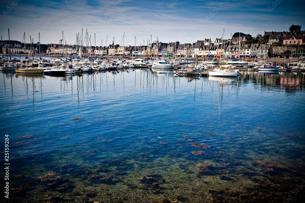 camaret port bretagne pointe bretonne plaisance bateau tourisme