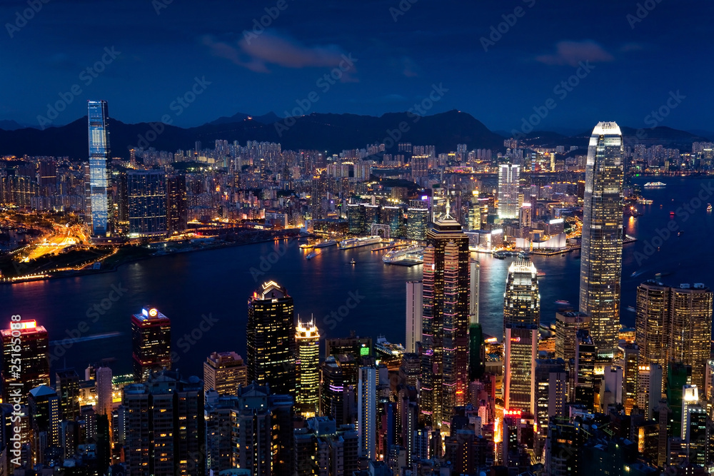 Obraz premium Hongkong nocą