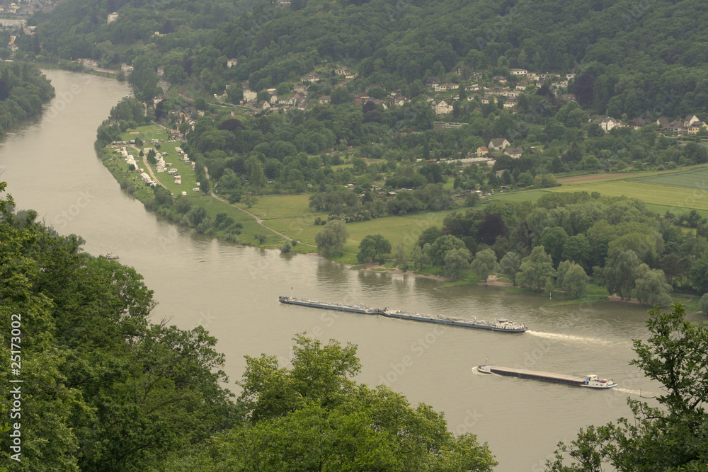 Obraz premium Rheinschifffahrt