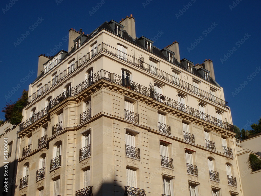 Immeuble haussmannien à Paris