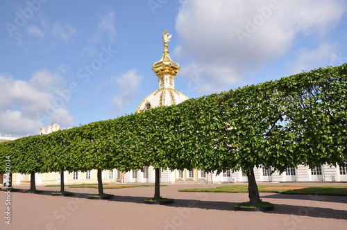 Гербовый корпус Большого дворца. Петергоф. Санкт-Петербург