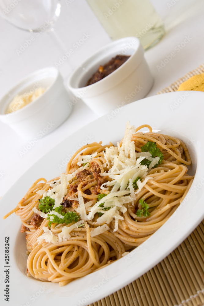 Spaghetti mit Pesto