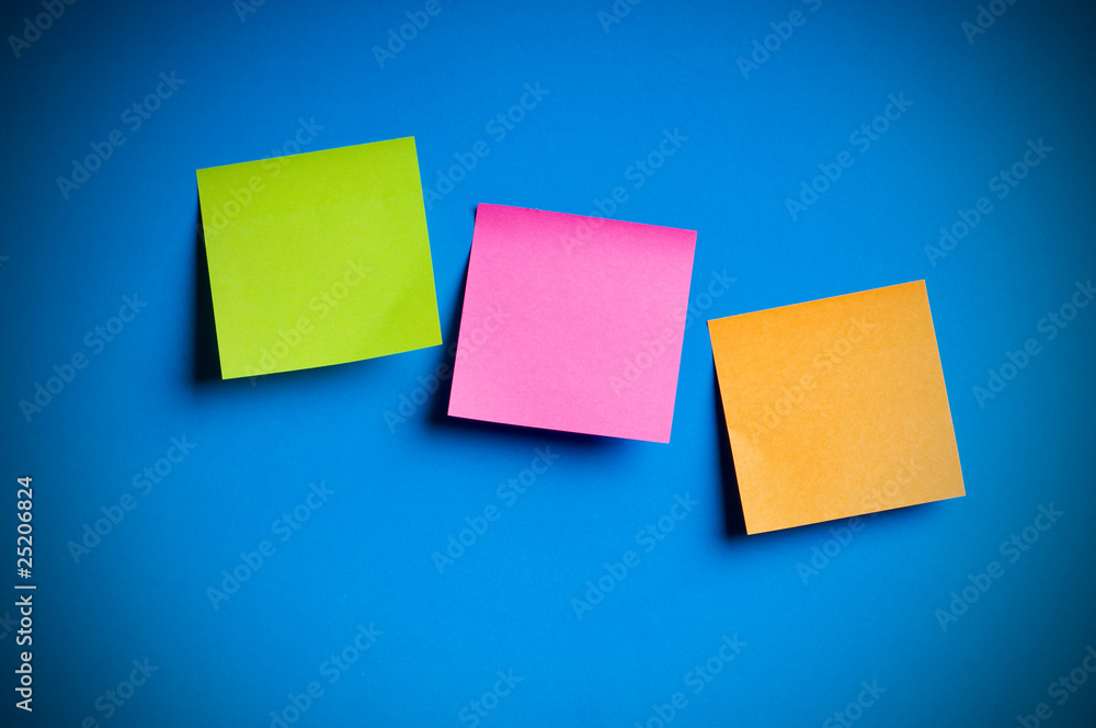 Reminder notes on the bright colorful paper Reminder notes on the bright colorful paper