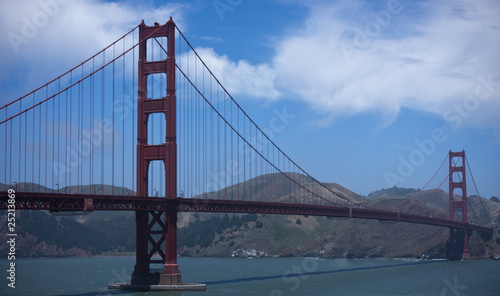 Fototapeta Naklejka Na Ścianę i Meble -  The Golden Gate Bridge of San Francisco