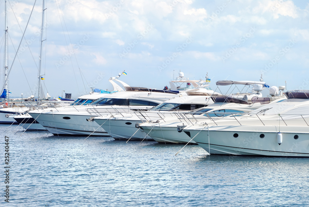 Fototapeta premium White yachts on an anchor