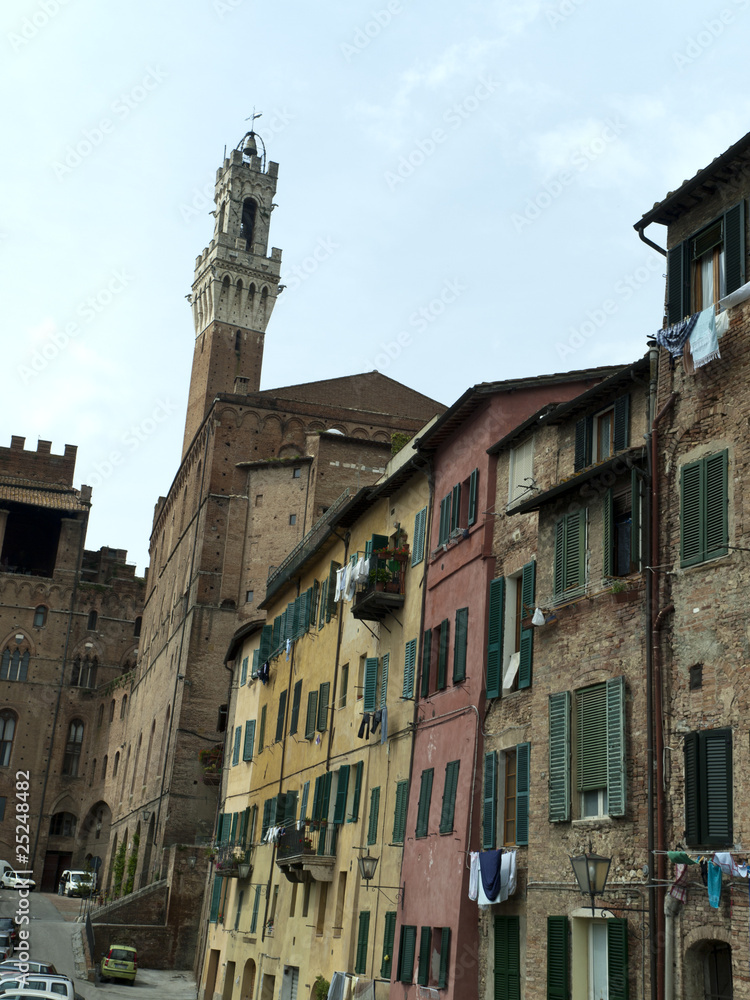 Siena - the medieval climate and characteristic colours