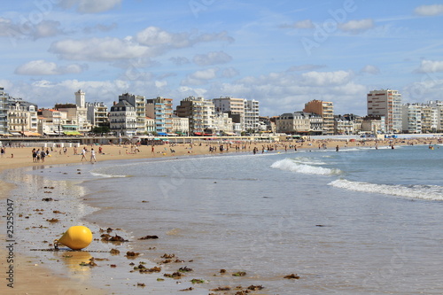 Plage et remblai des Sables d’Olonne photo