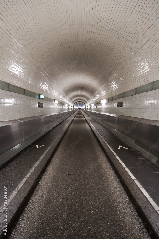 Der Alte Elbtunnel in Hamburg