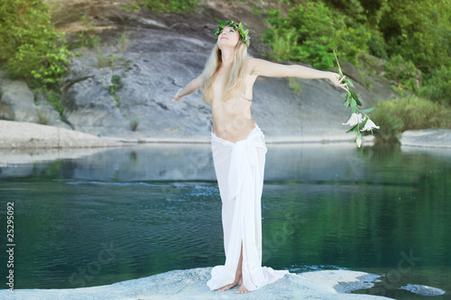 Картината върху платно Forest nymph
