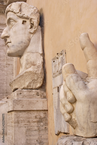 Roma, Campidoglio, statua di Costantino photo