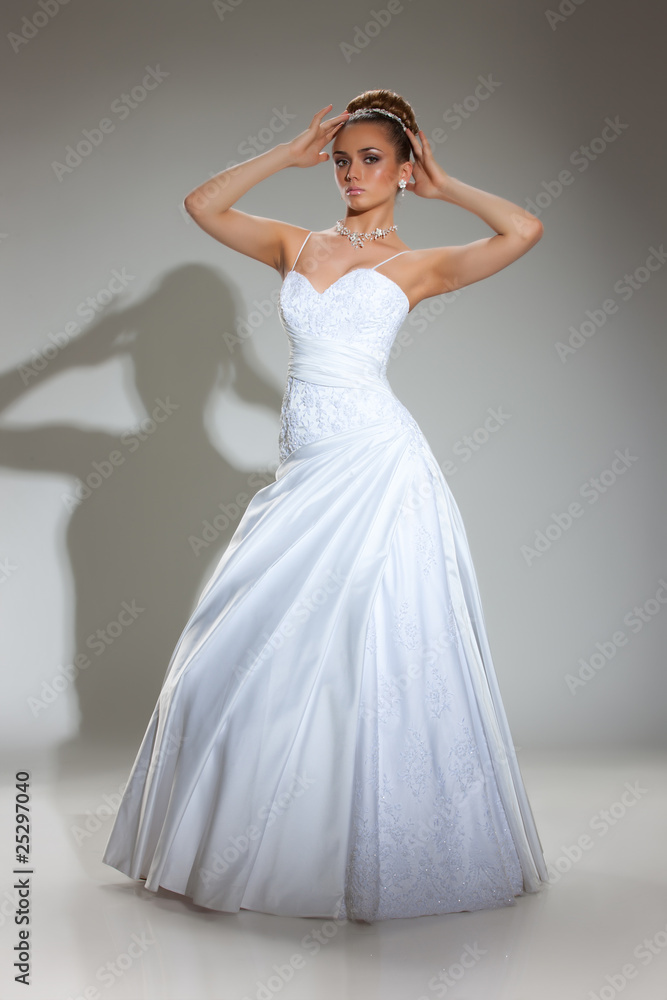 Fototapeta premium Young Bride