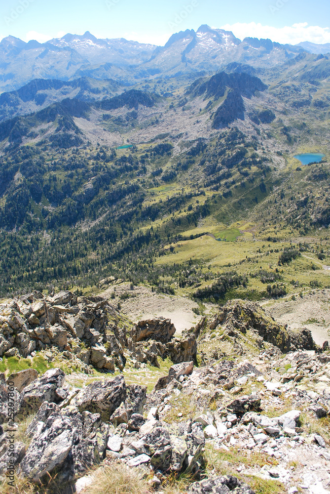 Vue vers le Néouvielle depuis Bastan