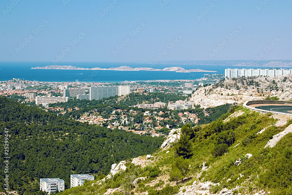 Ausblick von oben auf Marseille