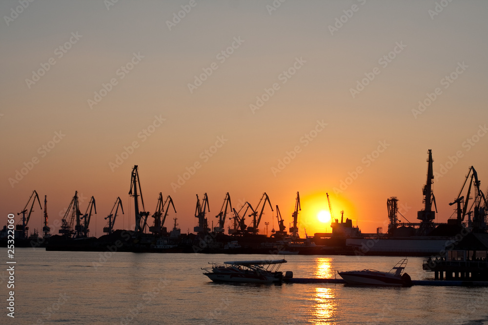 Naklejka premium seaport with the tower cranes