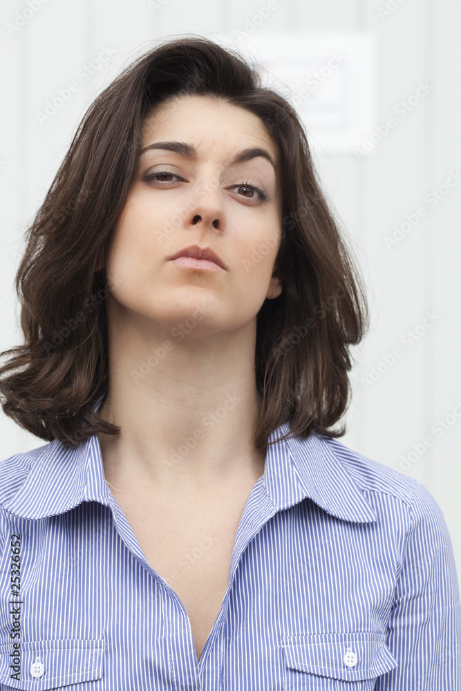 visage de jeune femme hautaine déterminée Stock Photo Adobe Stock