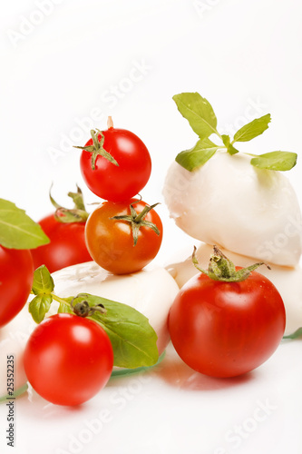 tomatoes with mozzarella and basil