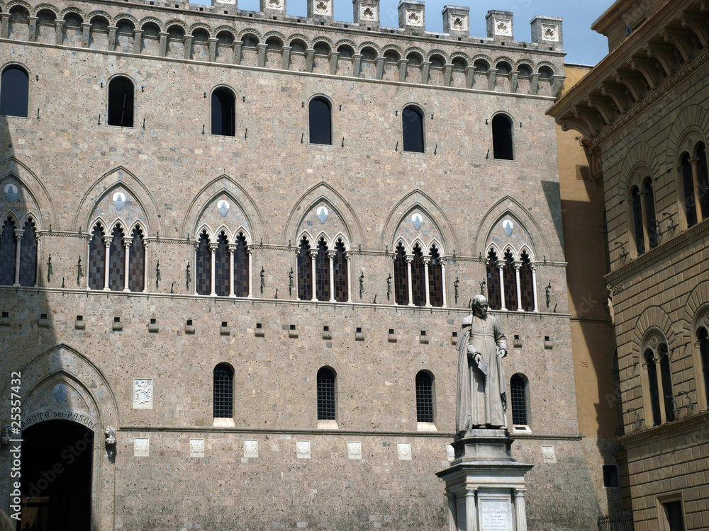 Siena - Salustio Bangini monument