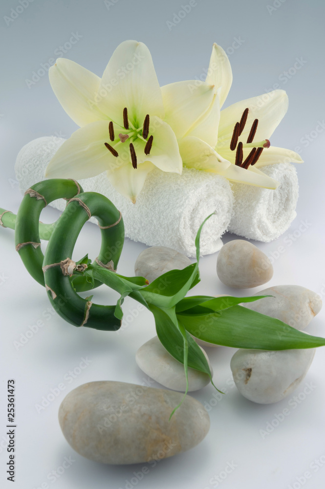 Towels with bamboo and flowers Towels with bamboo and flowers