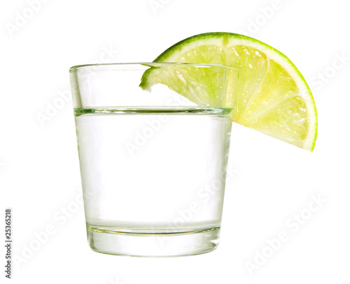 Wine-glass with a lime