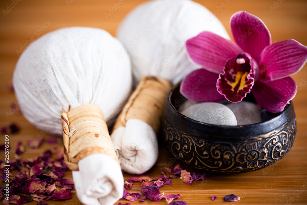 Pochons massage Luk Pra Kob et orchidée