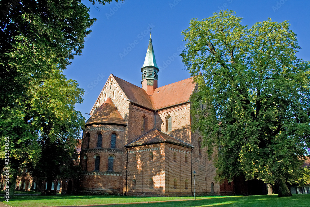 Klosterkirche Lehnin (Brandenburg) Klosterkirche Lehnin (Brandenburg)
