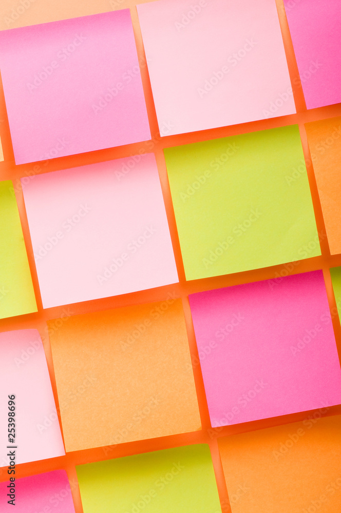 Fototapeta premium Reminder notes on the bright colorful paper