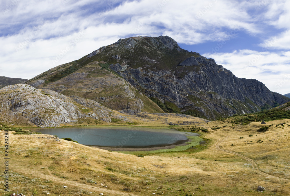 Lago de Isoba (panorama)