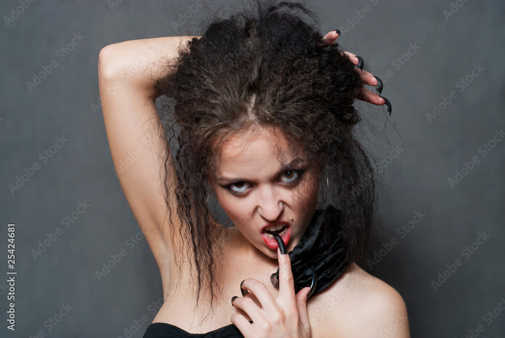 witch with black nails witch with black nails