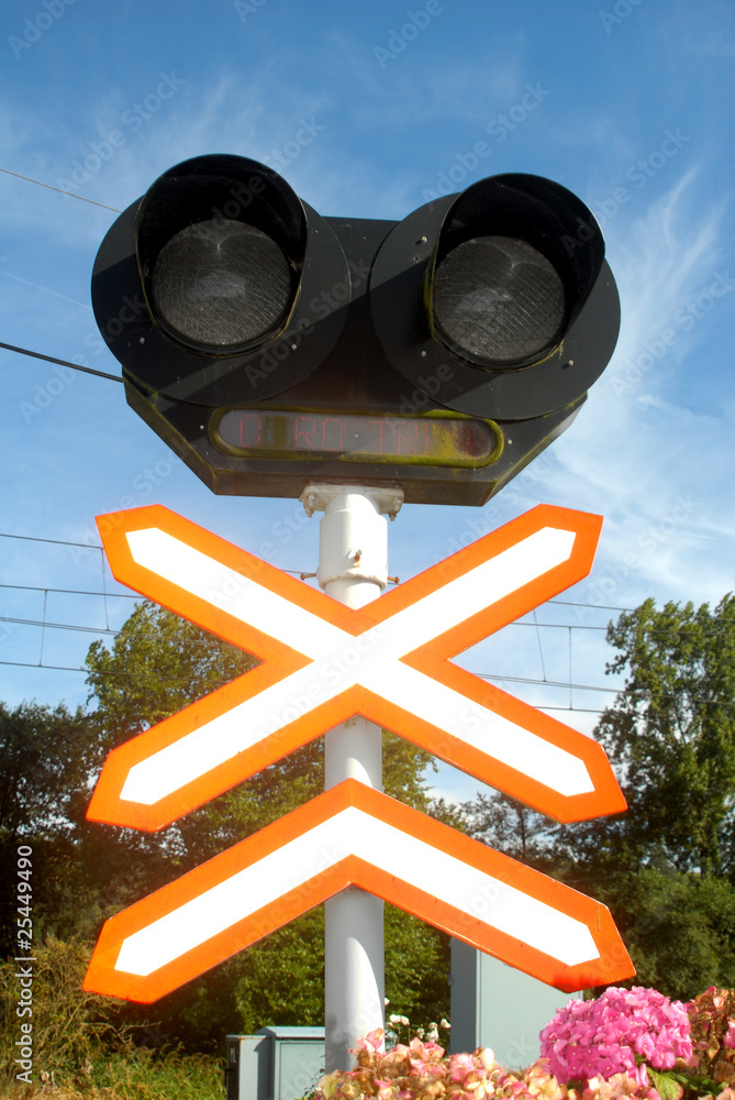 señal paso a nivel sin barreras