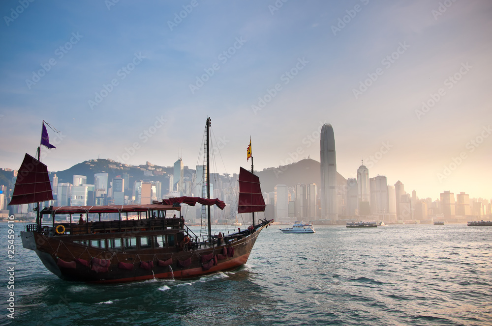 Fototapeta premium Traditonal Chinese Boat.